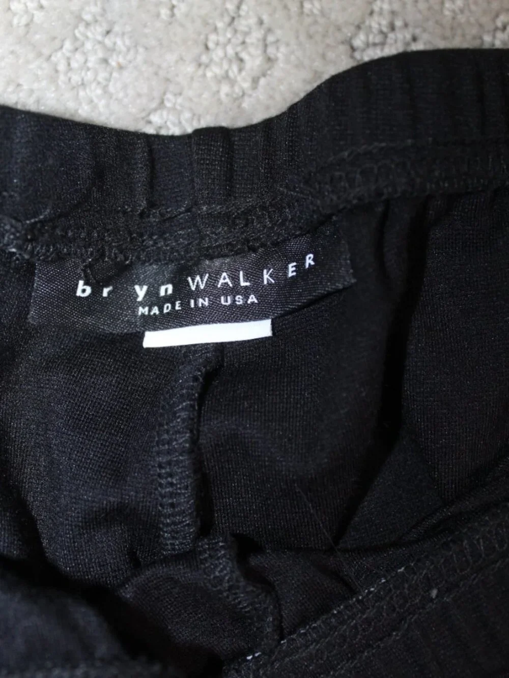 Bryn Walker Size S Black Stretch High Rise Cropped Comfort Pants w/ Pockets